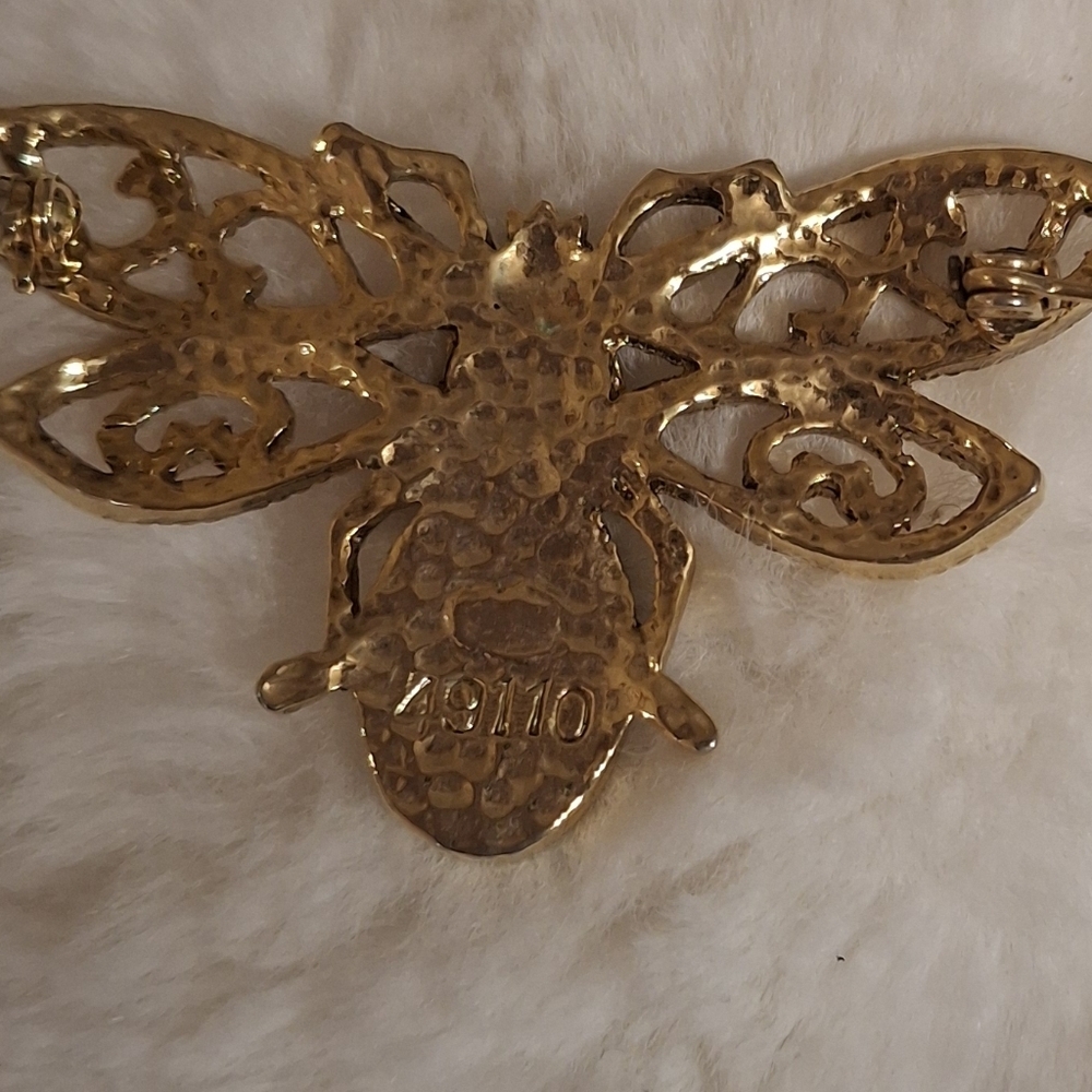 Monet Designer Gold and Red Bee Brooch - Picture 4 of 4